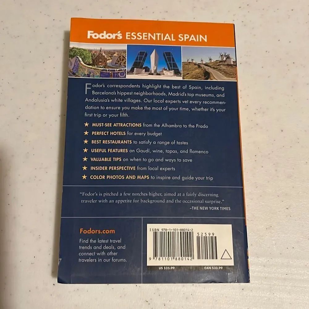 Essential Spain Travel Guide Book.‎ A must have for you next trip!